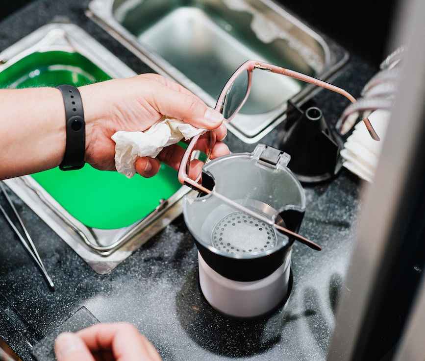 Czym zajmuje się&nbsp;optyk?